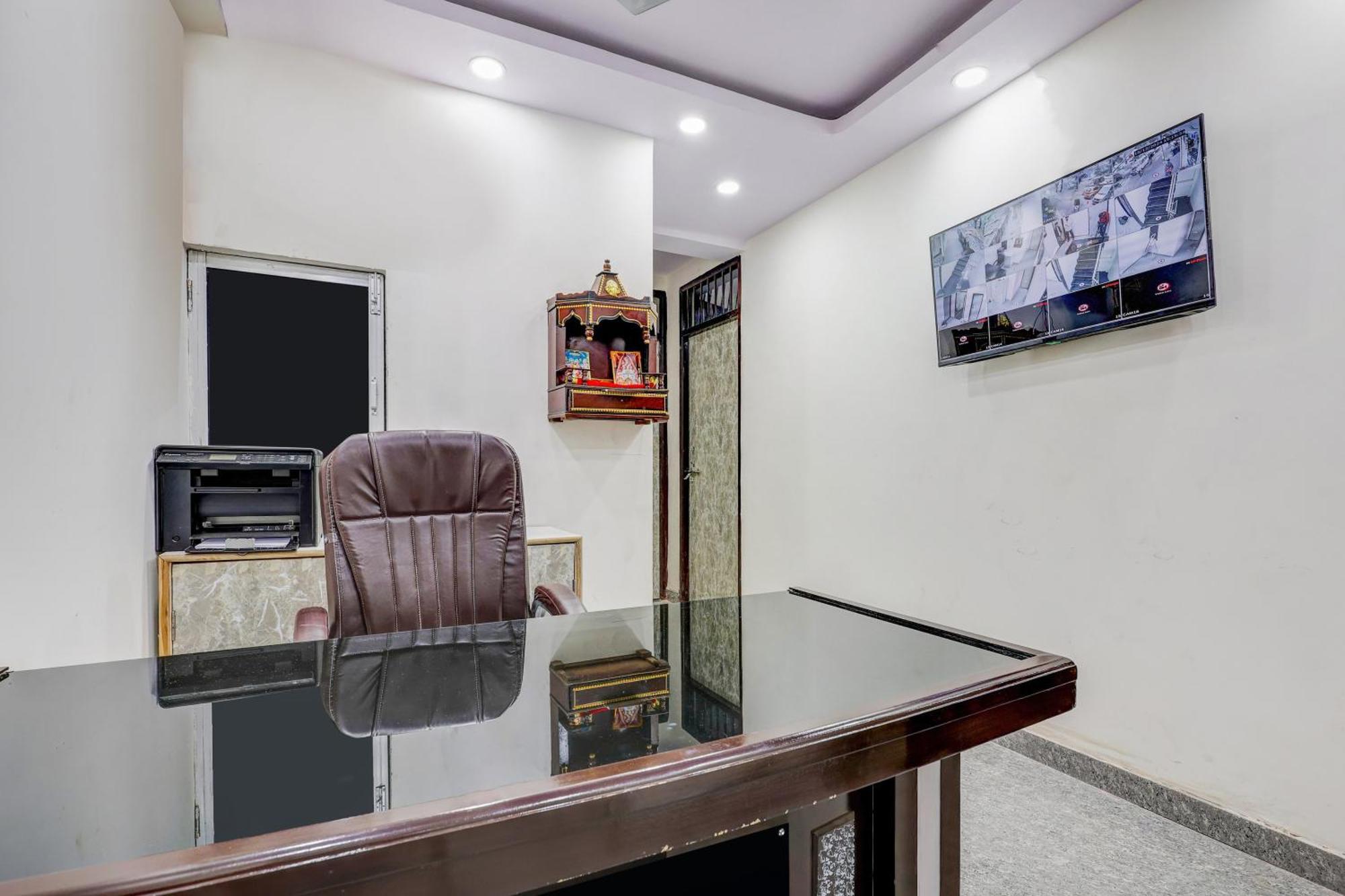 Hotel O Govind Residency Nova Deli Exterior foto